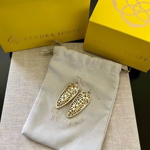 Kendra Scott Skylar Drop Earrings Gold Filigree
